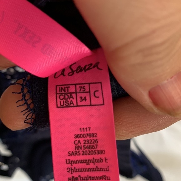 La senza Beyond Sexy Blue Lace Bra 34 C - Picture 8 of 9